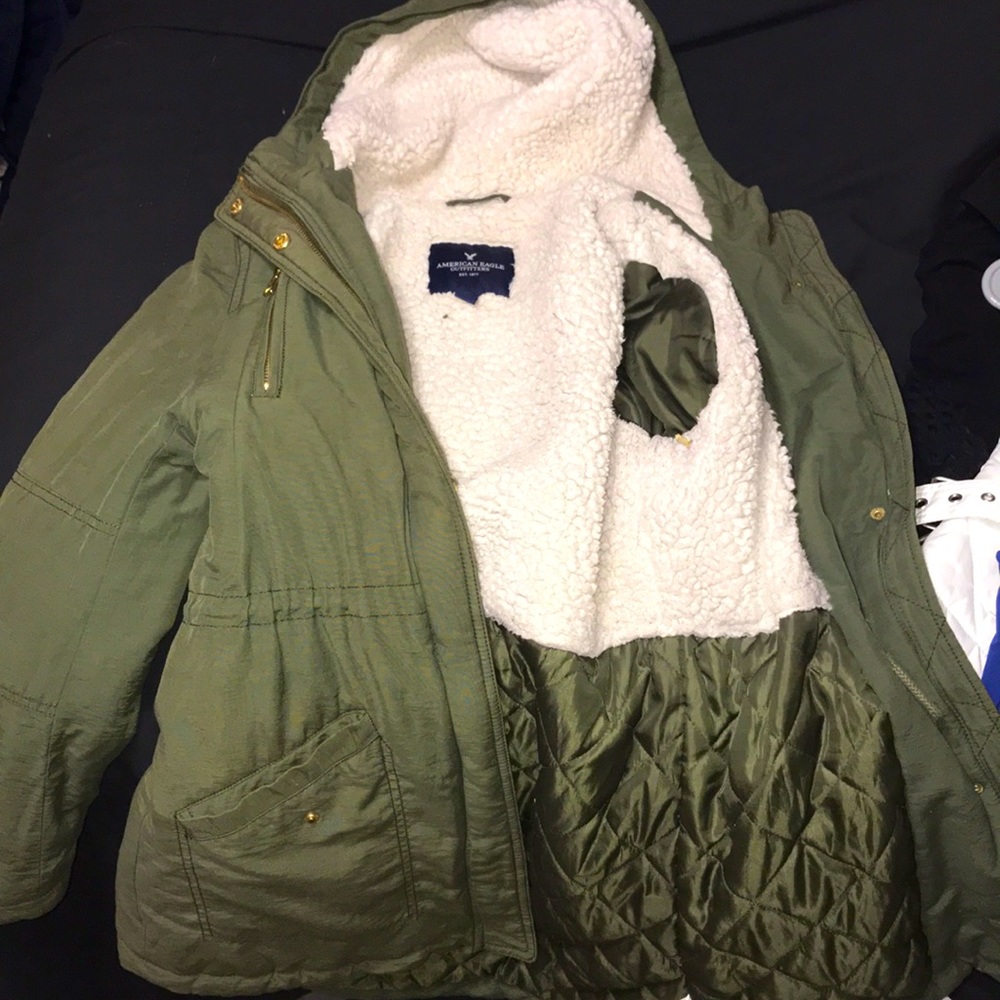 Winter army green coat !
